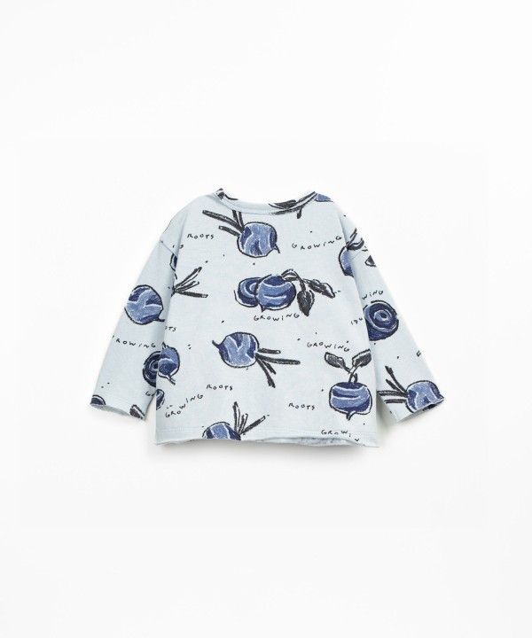 T-shirt with beetroot print