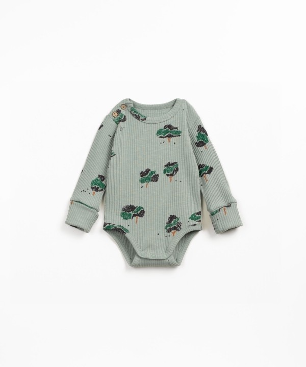 Organic cotton body with tree print