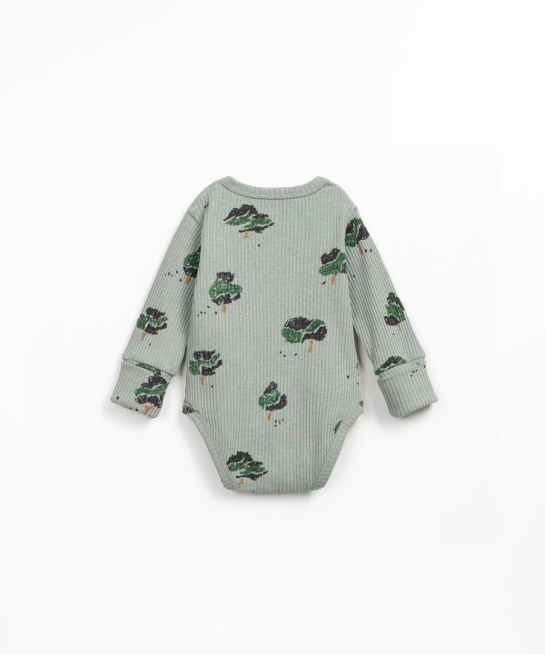 Organic cotton body with tree print