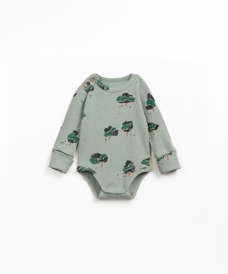 Organic cotton body with tree print
