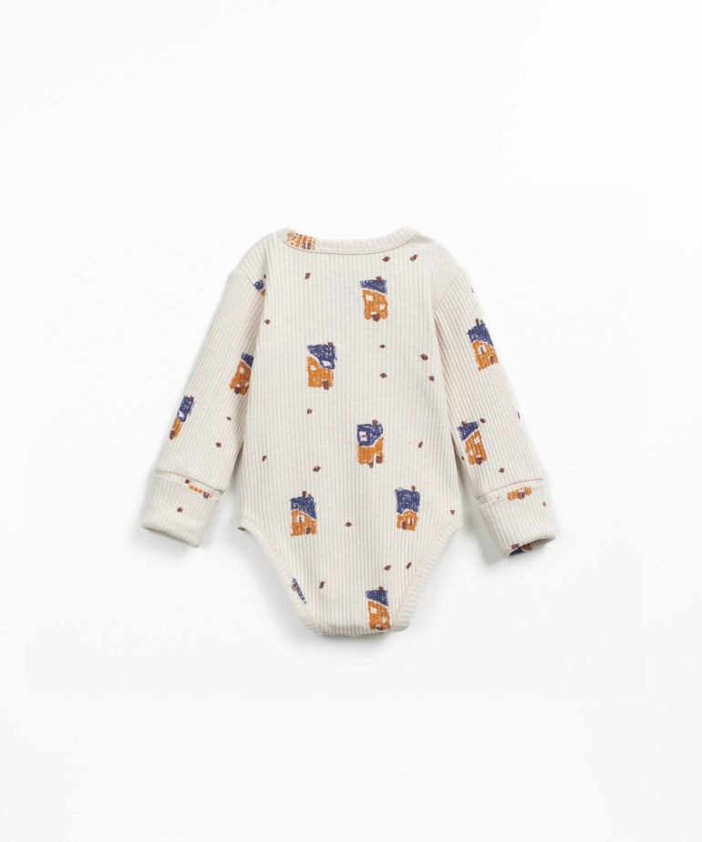 Organic cotton body with houses print