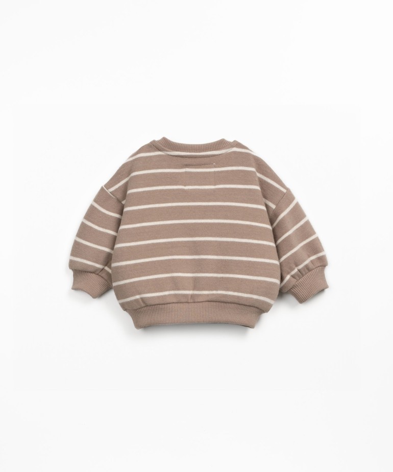 Sweater in a blend of natural fibers and recycled fibers