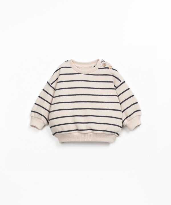 Sweater in a blend of natural and recycled fibres