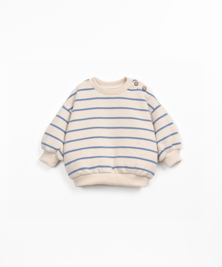 Sweater in a blend of natural and recycled fibers