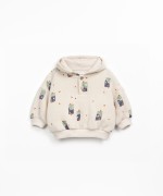Knitted sweater with print