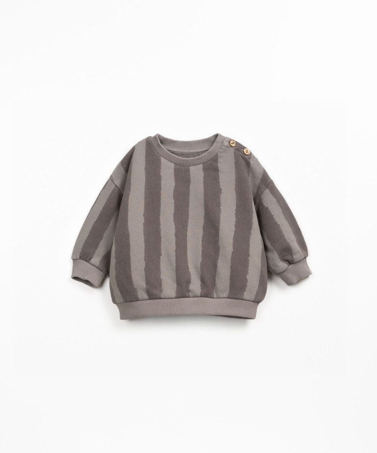 Sweater with stripe print