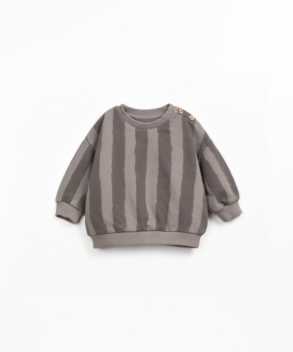 Sweater with stripe print
