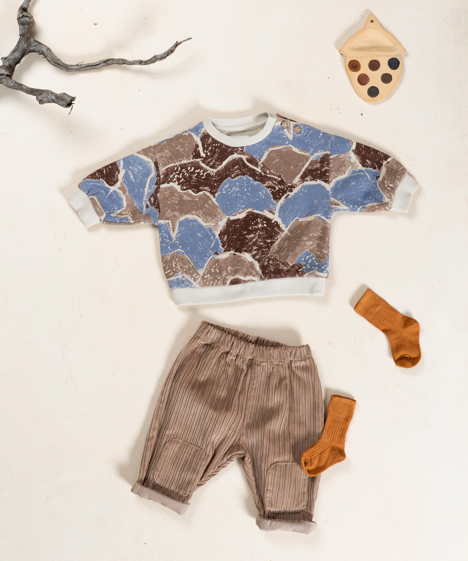 Maglia con stampato con motivi montani