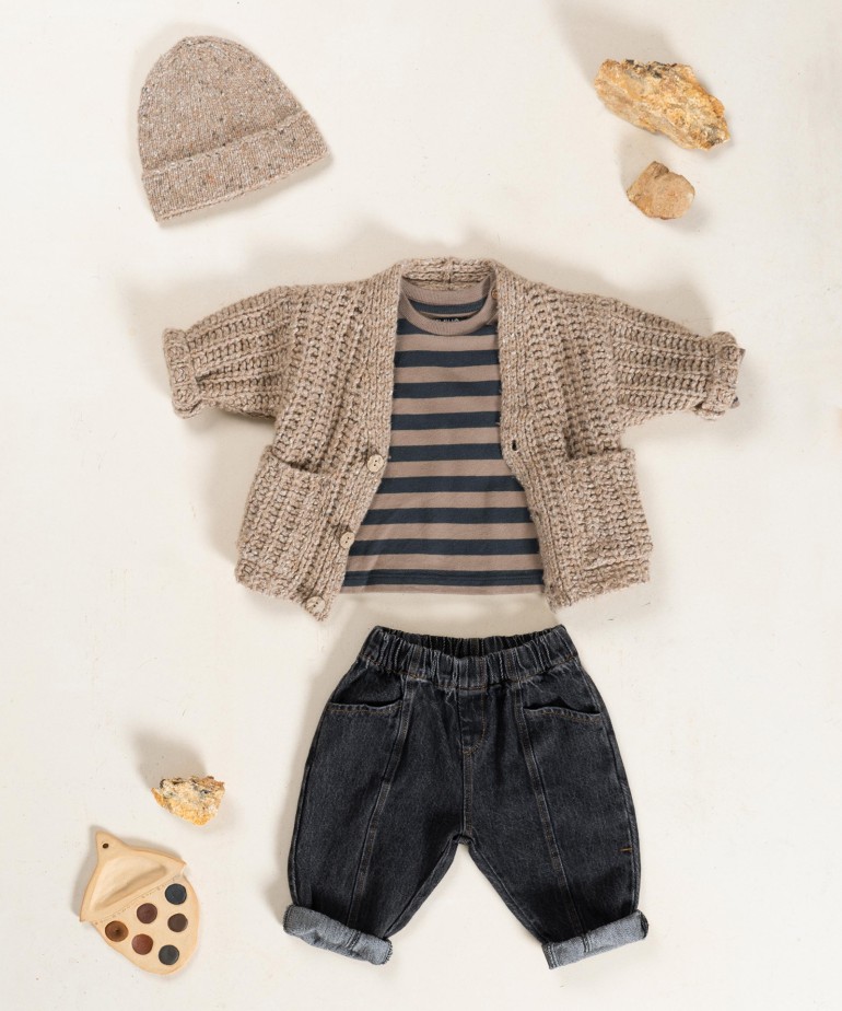 Knitted coat with recycled wool and wool blend