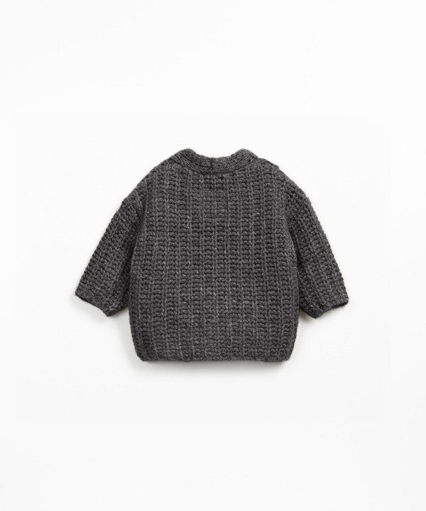 Knitted jacket with recycled wool and wool blend