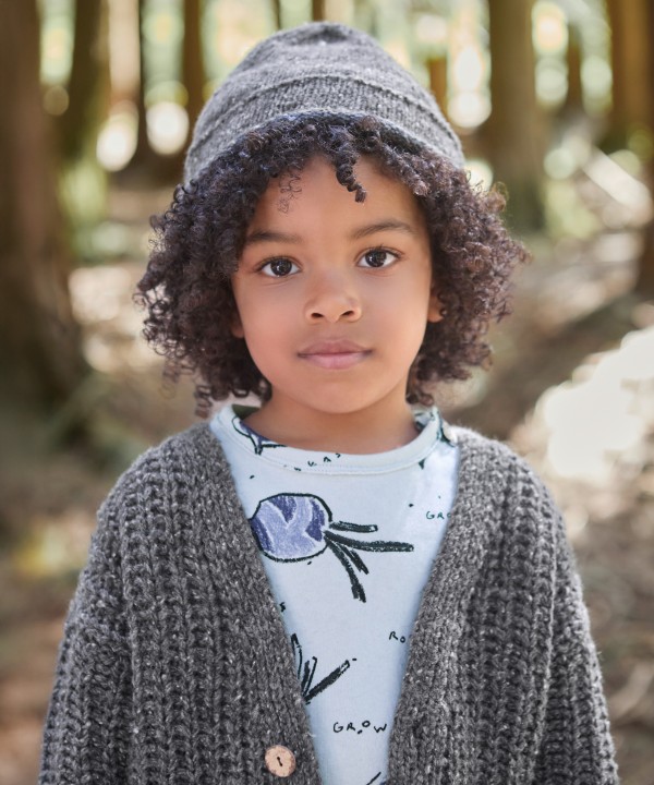 Knitted jacket with recycled wool and wool blend