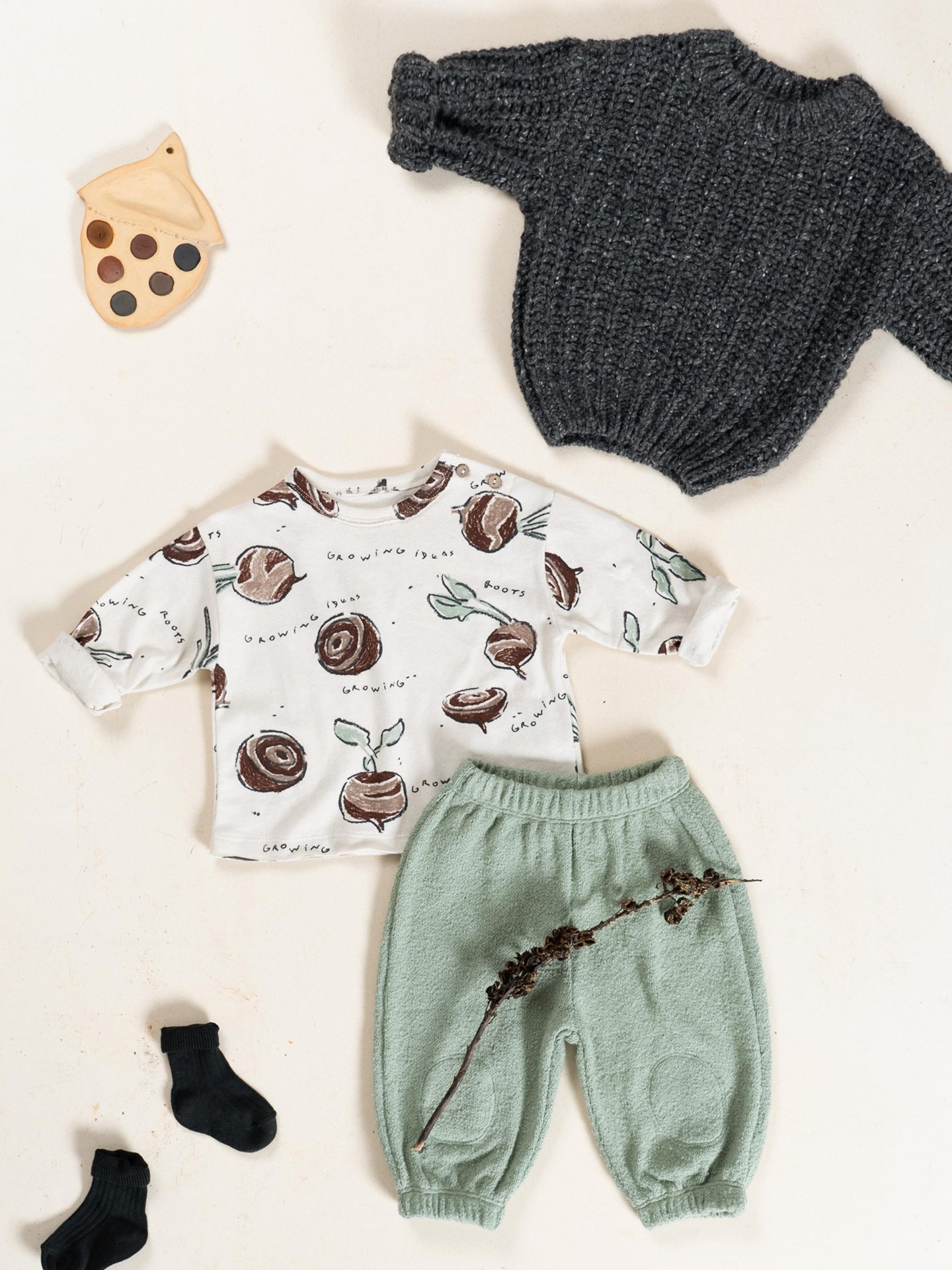 Pantaloni in maglia con miscela di cotone biologico e cotone rigenerativo