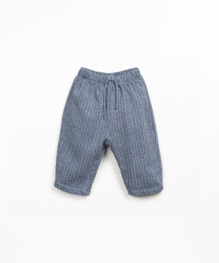 Knit trousers with natural fibers