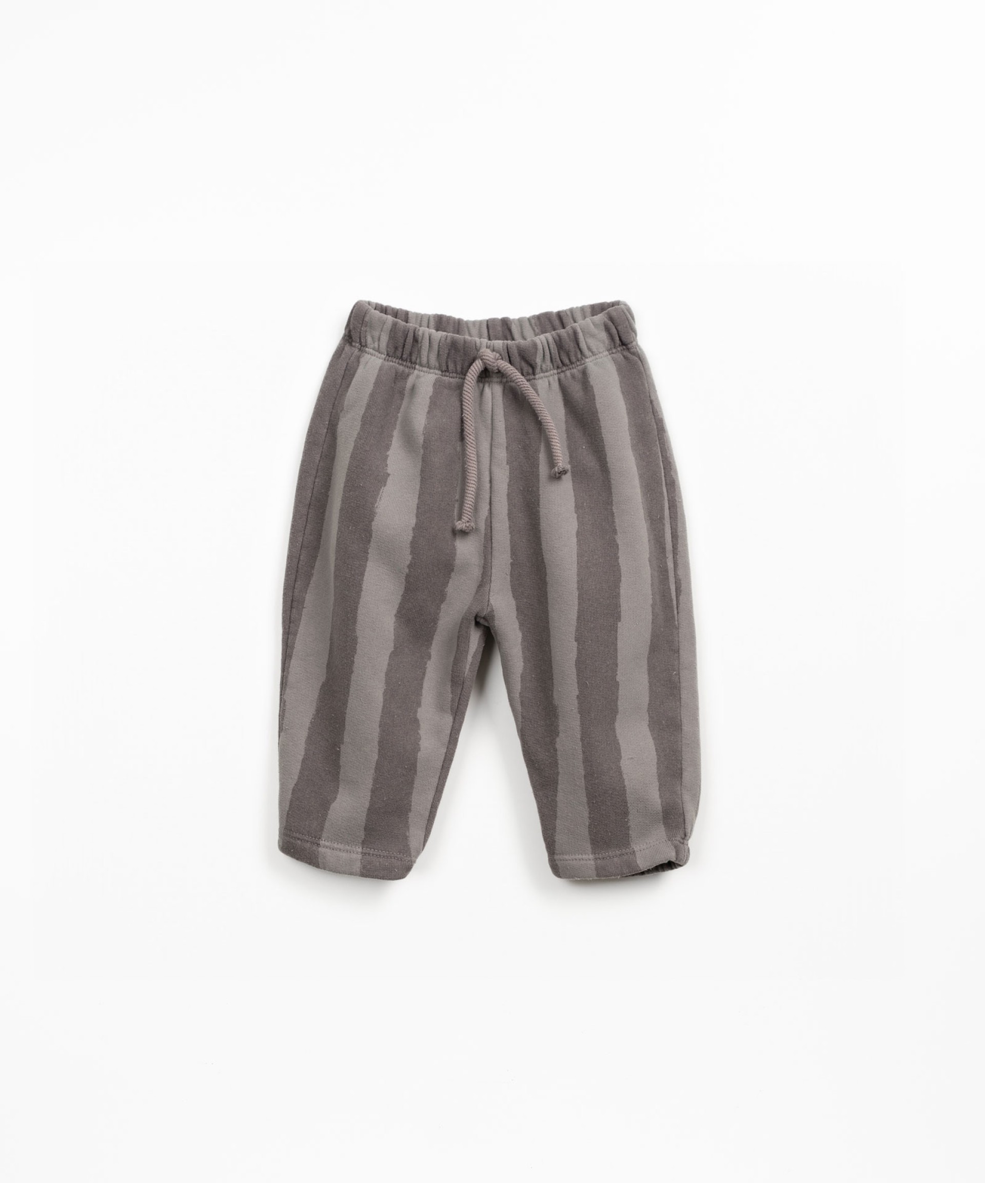 Pantalones con estampado de montaas