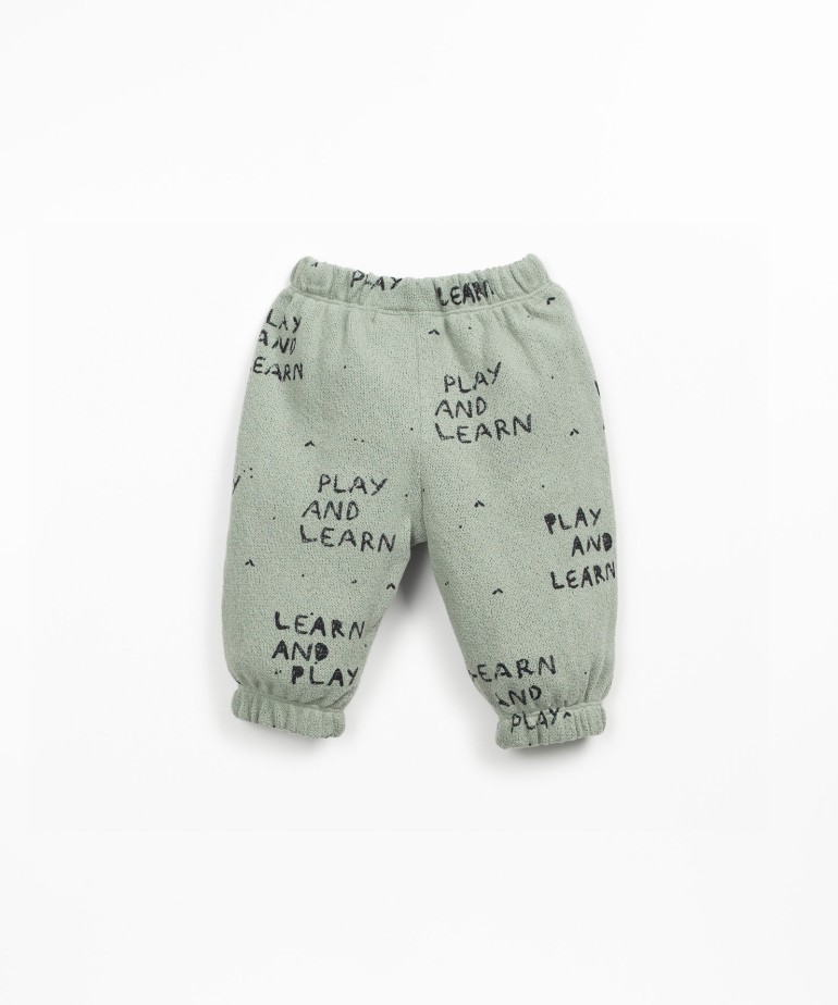 Pantaloni in maglina con cotone rigenerativo e cotone riciclato