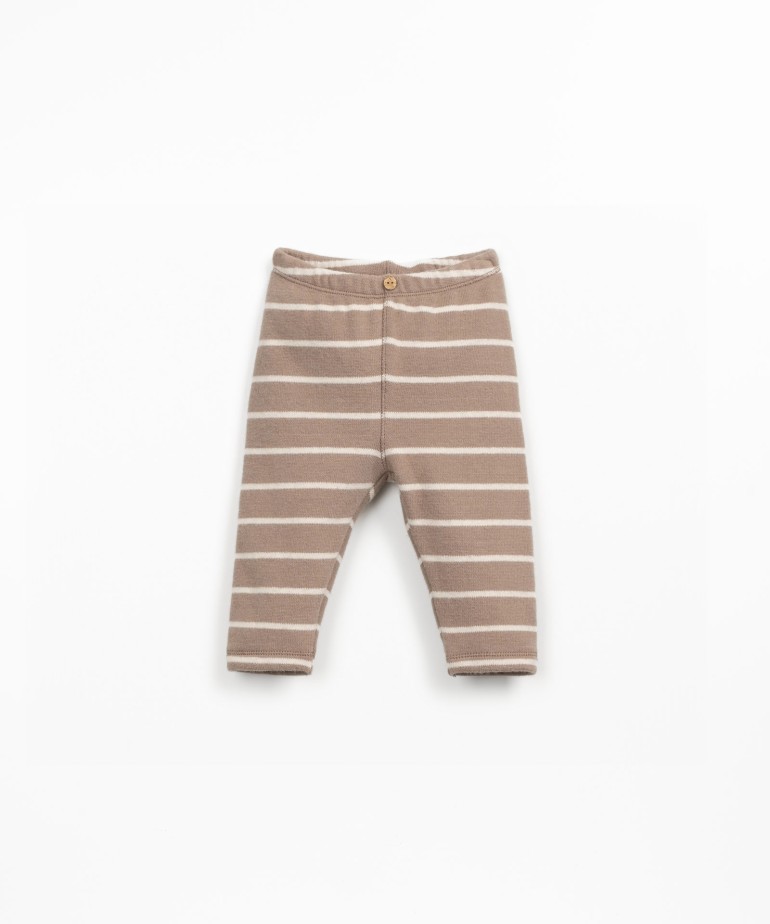 Striped pattern leggings