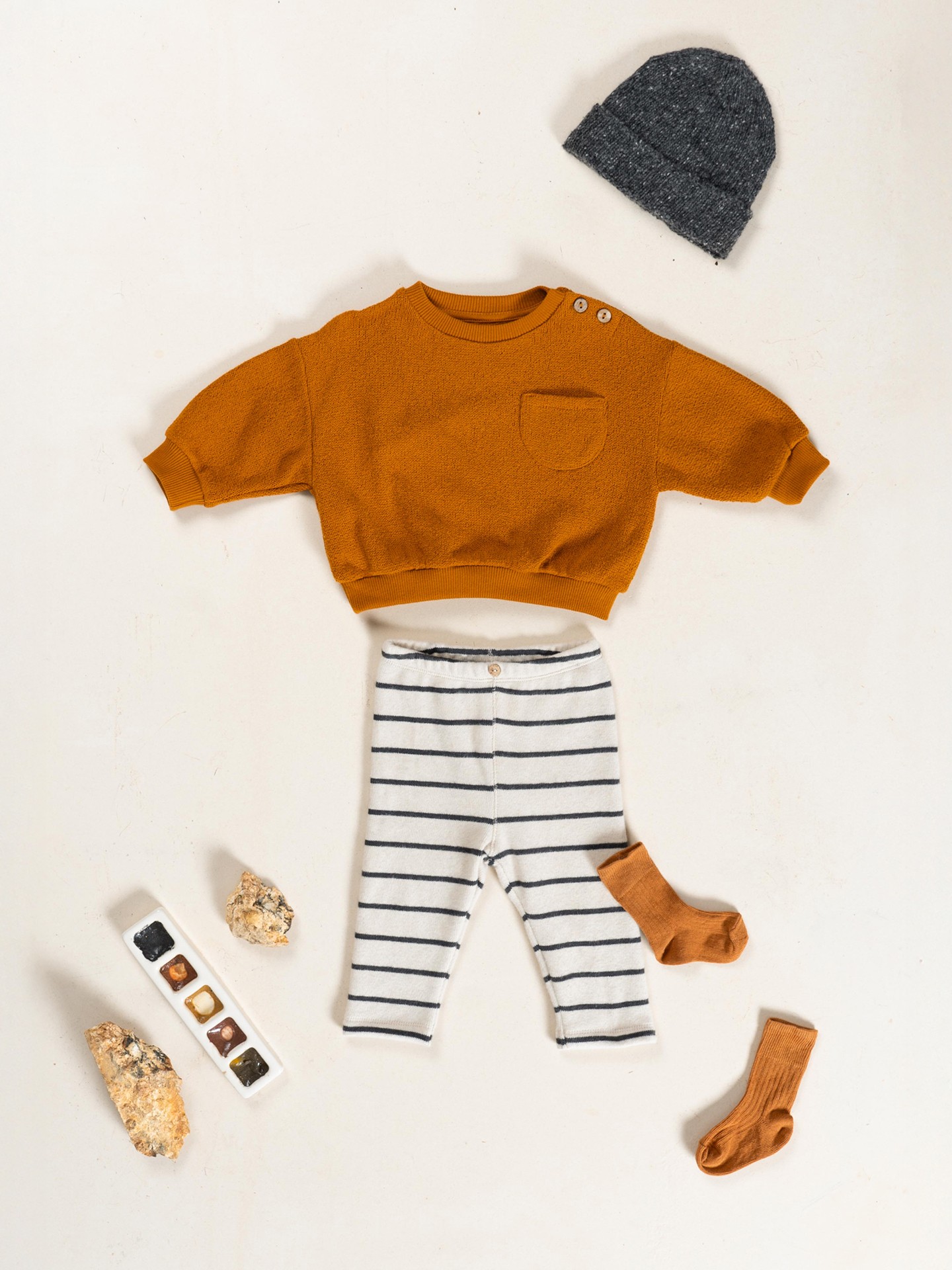 Striped pattern leggings