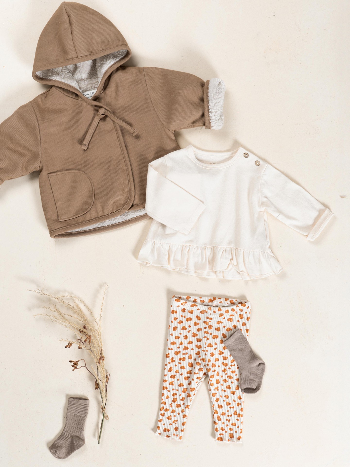 Jersey t-shirt with ruffle trim