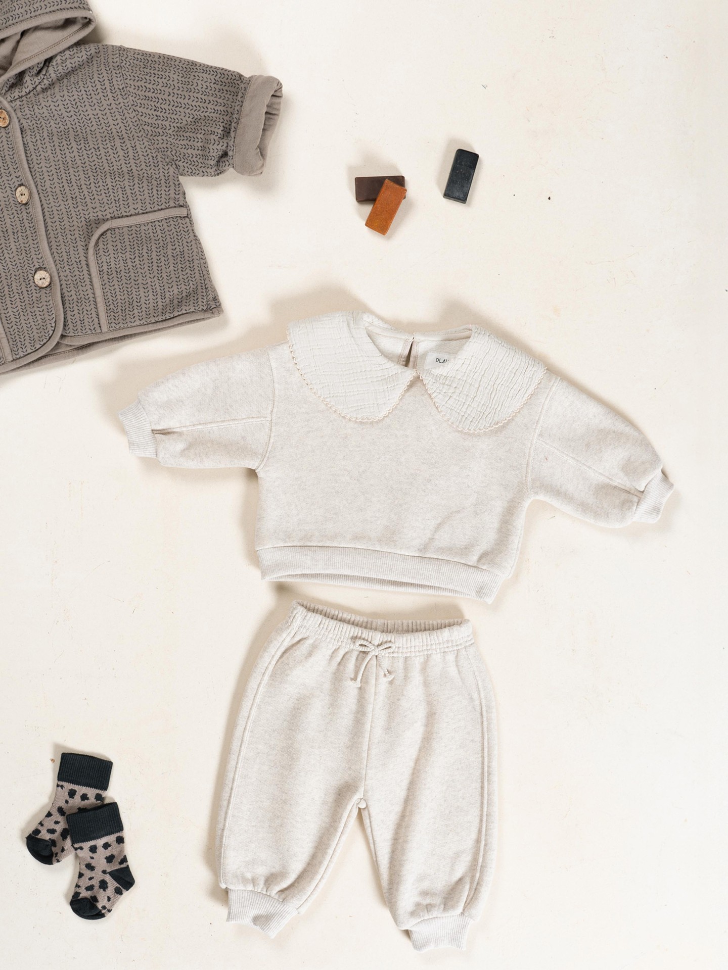 Sweater in a blend of natural and recycled fibers