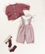 Knitted jacket with a blend of natural and recycled fibers
