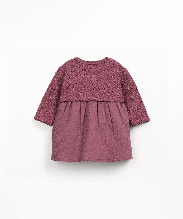 Dress in jersey and woven fabric mix