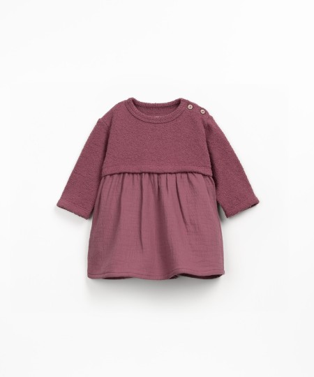 Dress in jersey and woven fabric mix