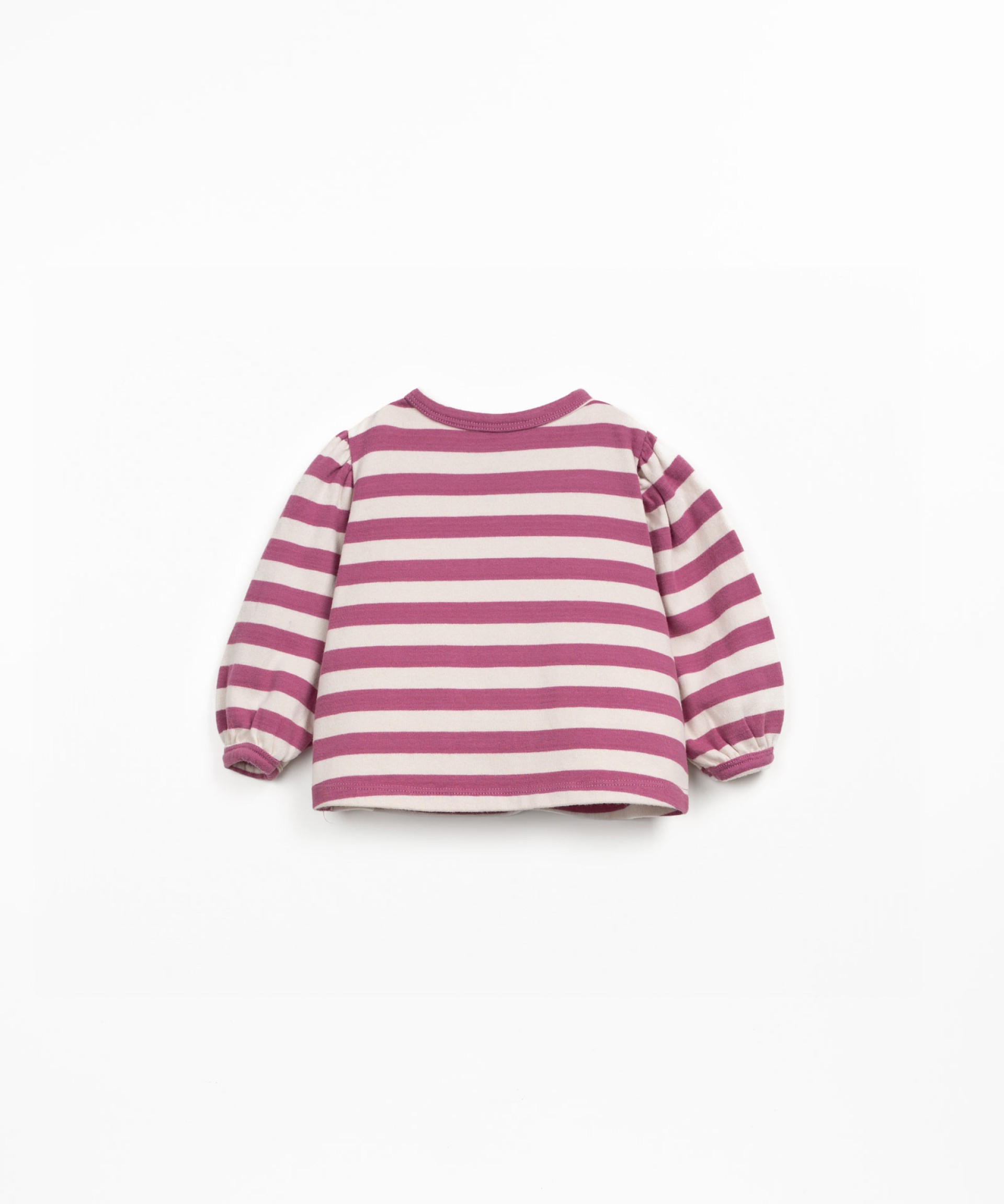 T-shirt with dropped shoulders