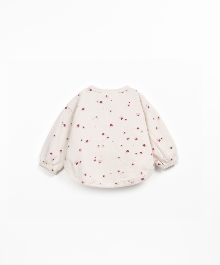 T-shirt with chest pocket