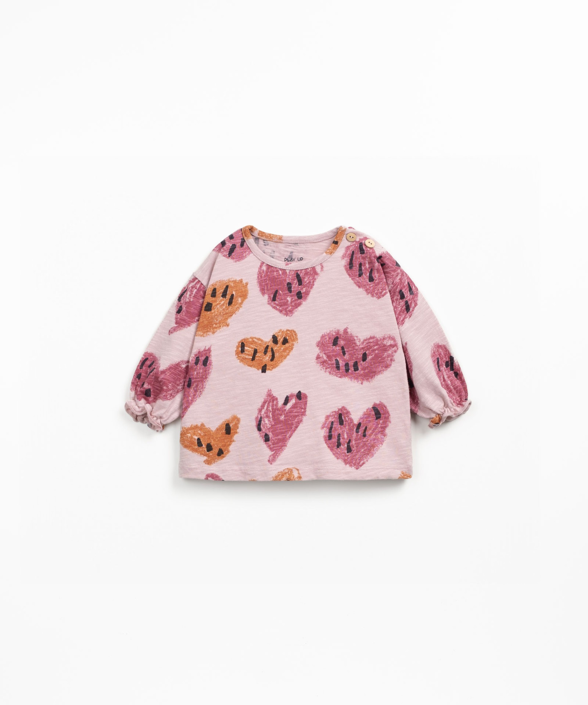 Sweater with heart print