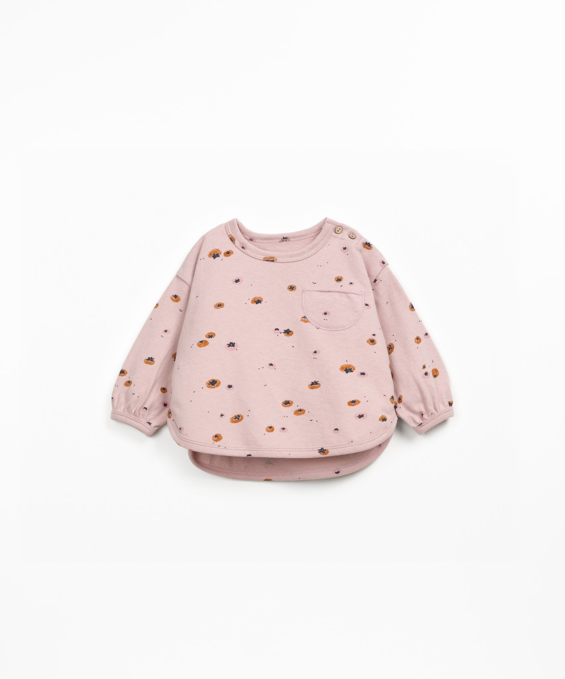 Printed t-shirt with shoulder opening