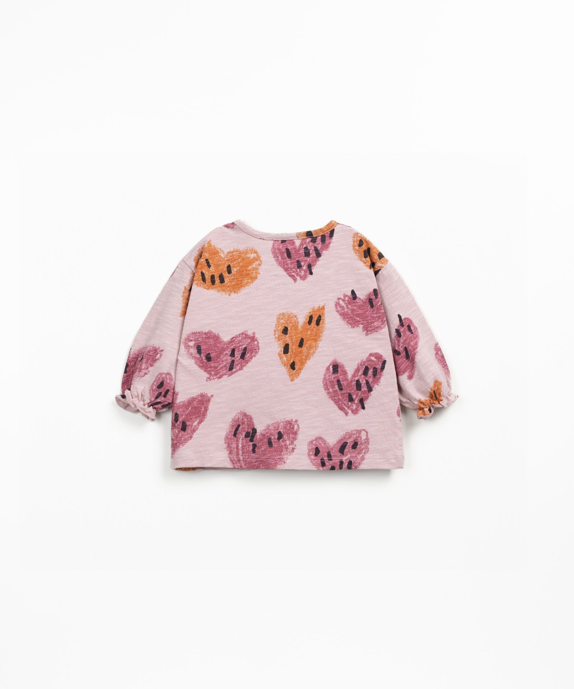 Sweater with heart print