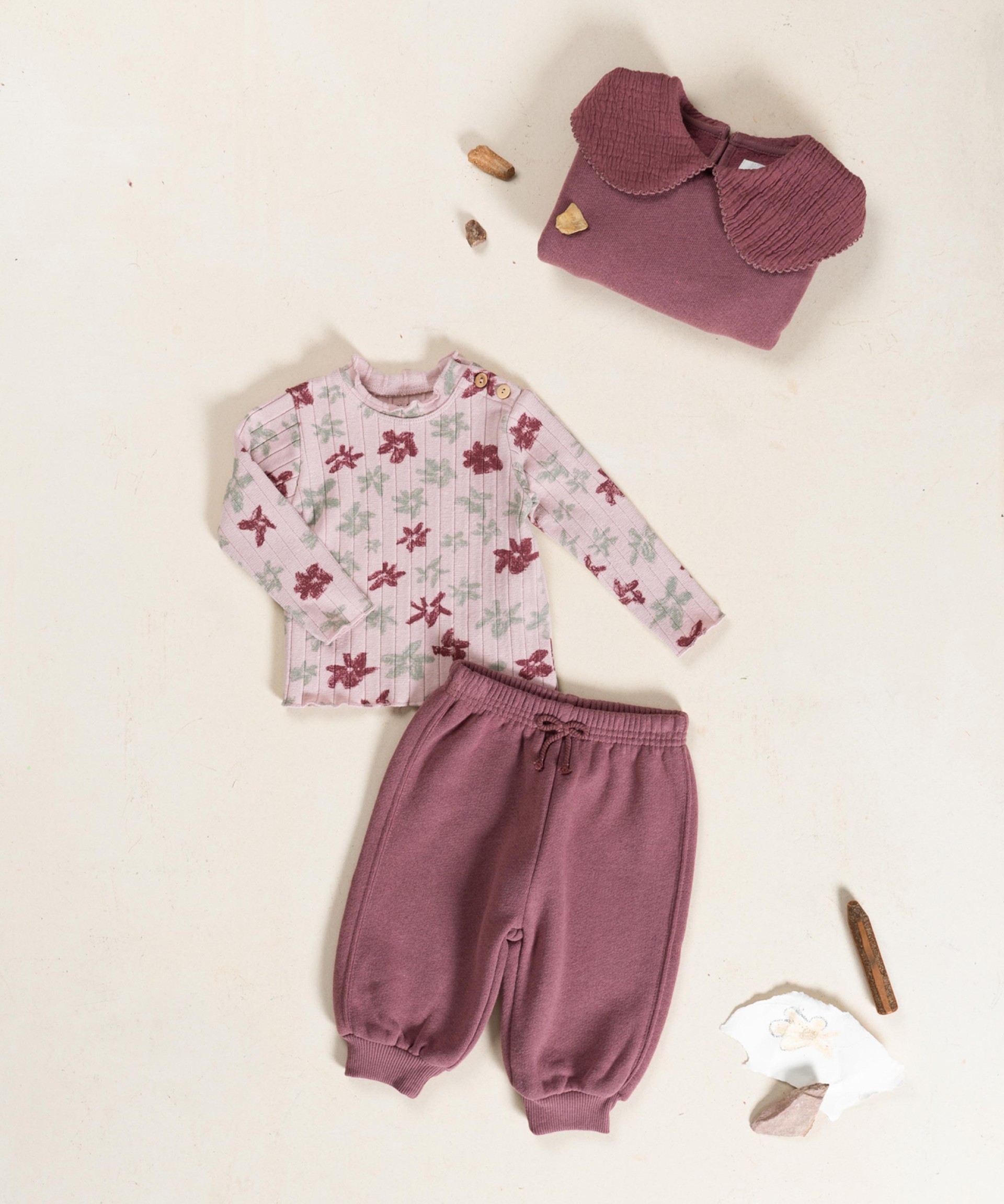Knitted sweater with floral print
