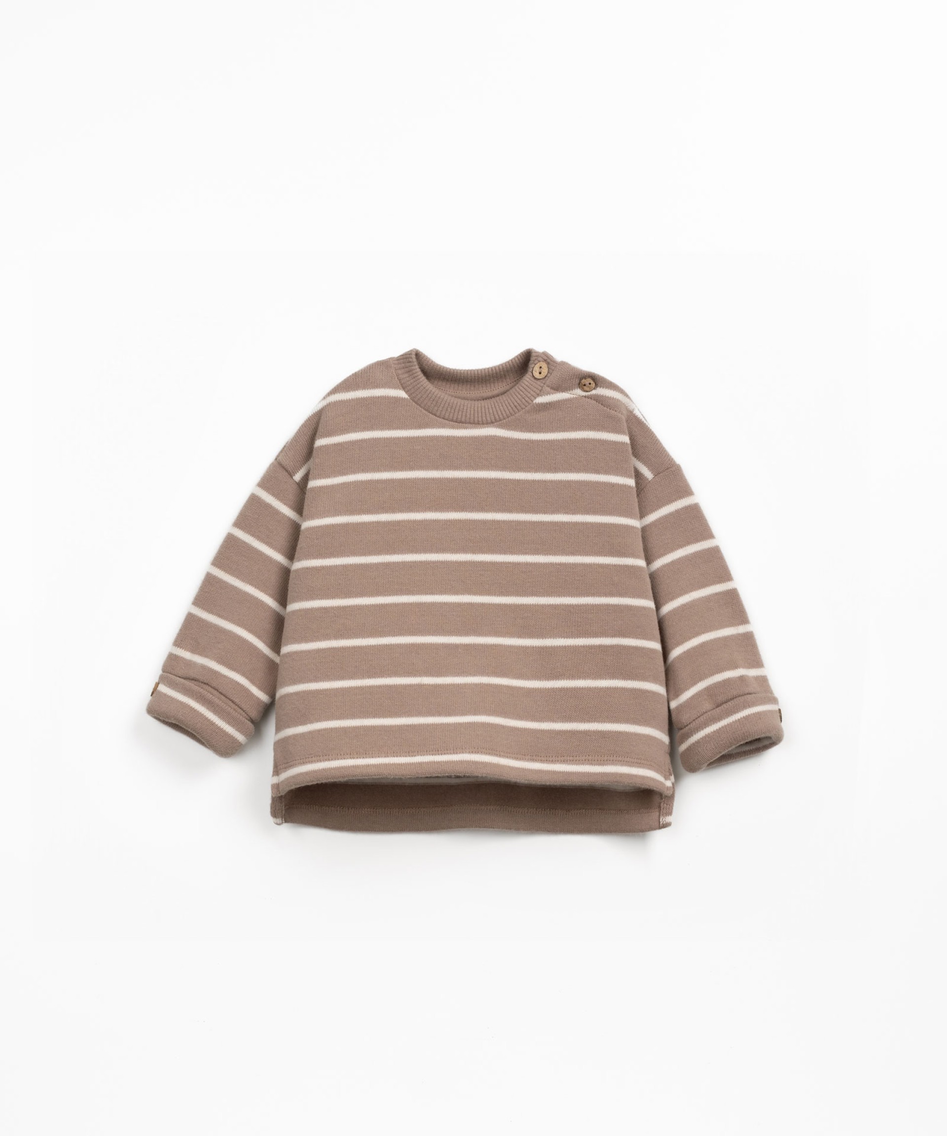 Knit sweater made from a blend of regenerative cotton and organic cotton