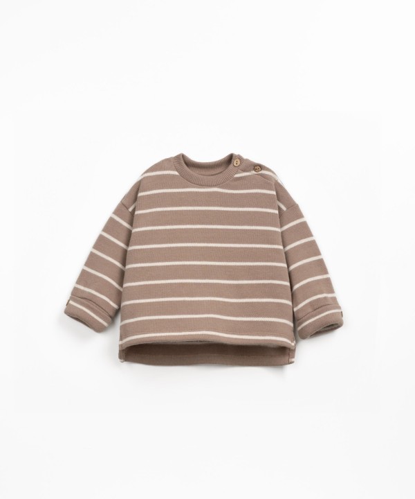 Pull � rayures en maille avec ouverture � l'�paule