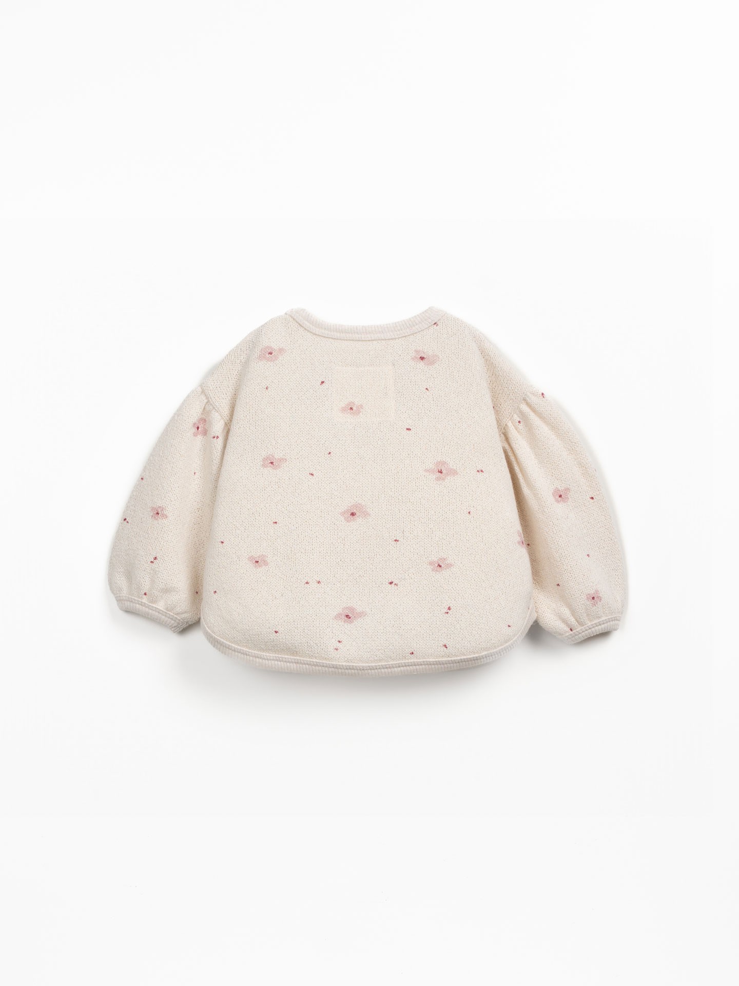 Knitted sweater with a blend of regenerative cotton and recycled cotton