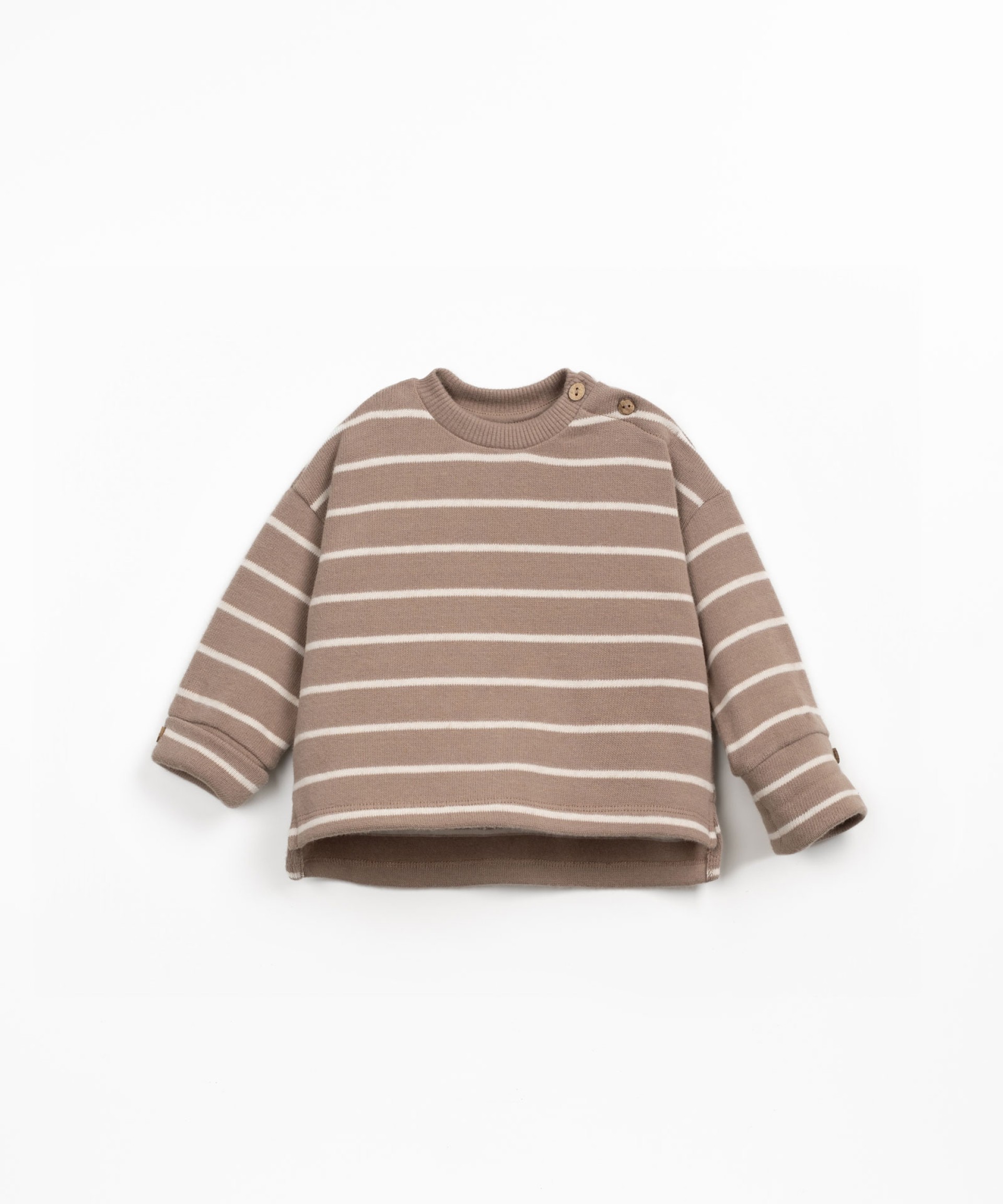 Knit sweater made from a blend of regenerative cotton and organic cotton