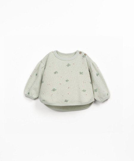 Knit sweatshirt with a blend of regenerative cotton and recycled cotton