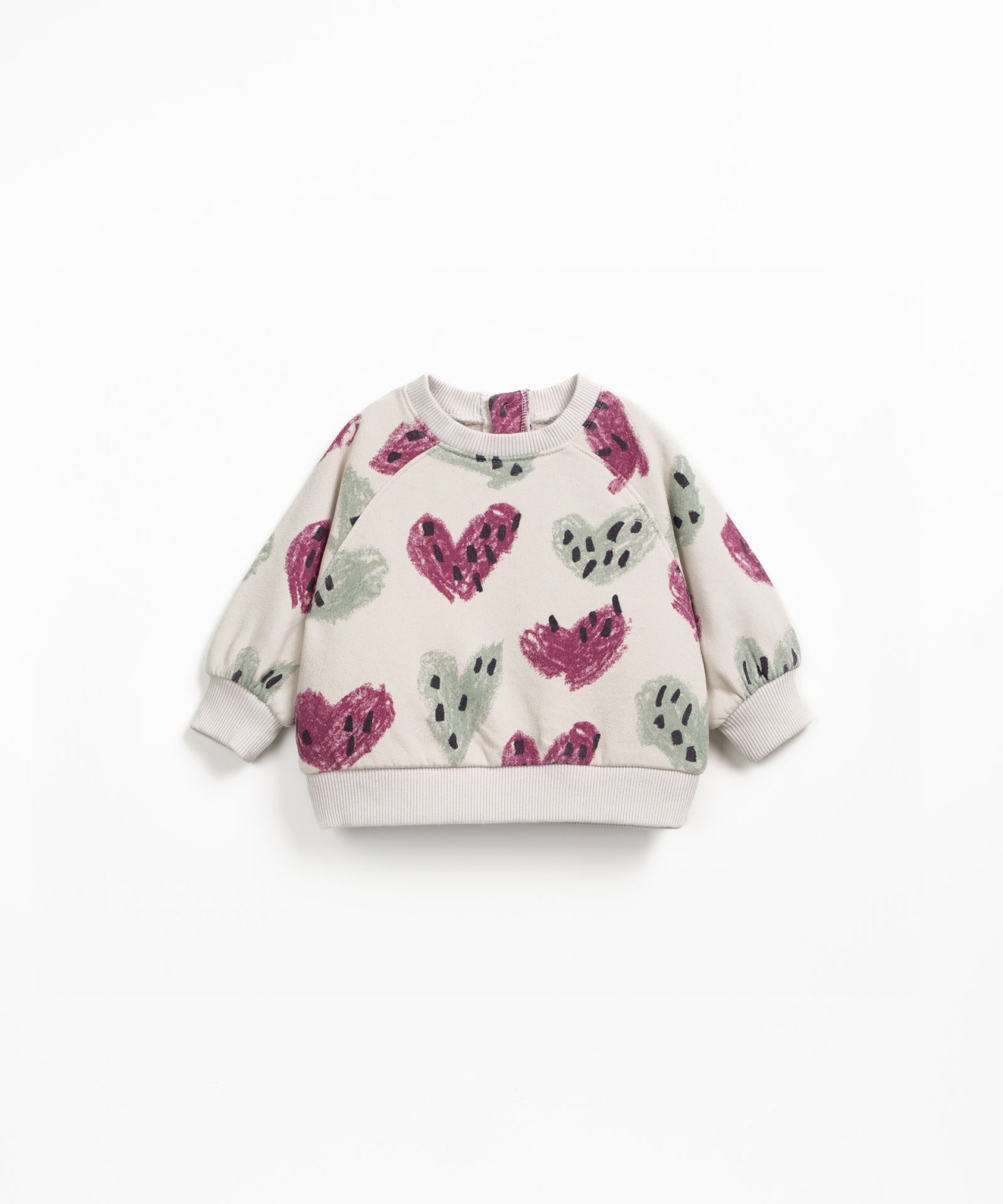 Sweater with heart print