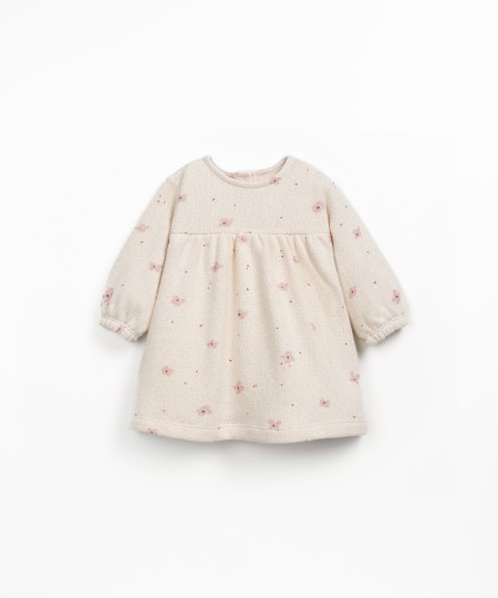 Abito in maglina con miscela di fibre naturali e riciclate