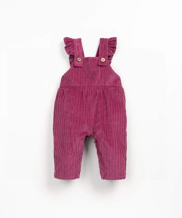 Combinaison en velours c�tel� avec broderie sur la poitrine