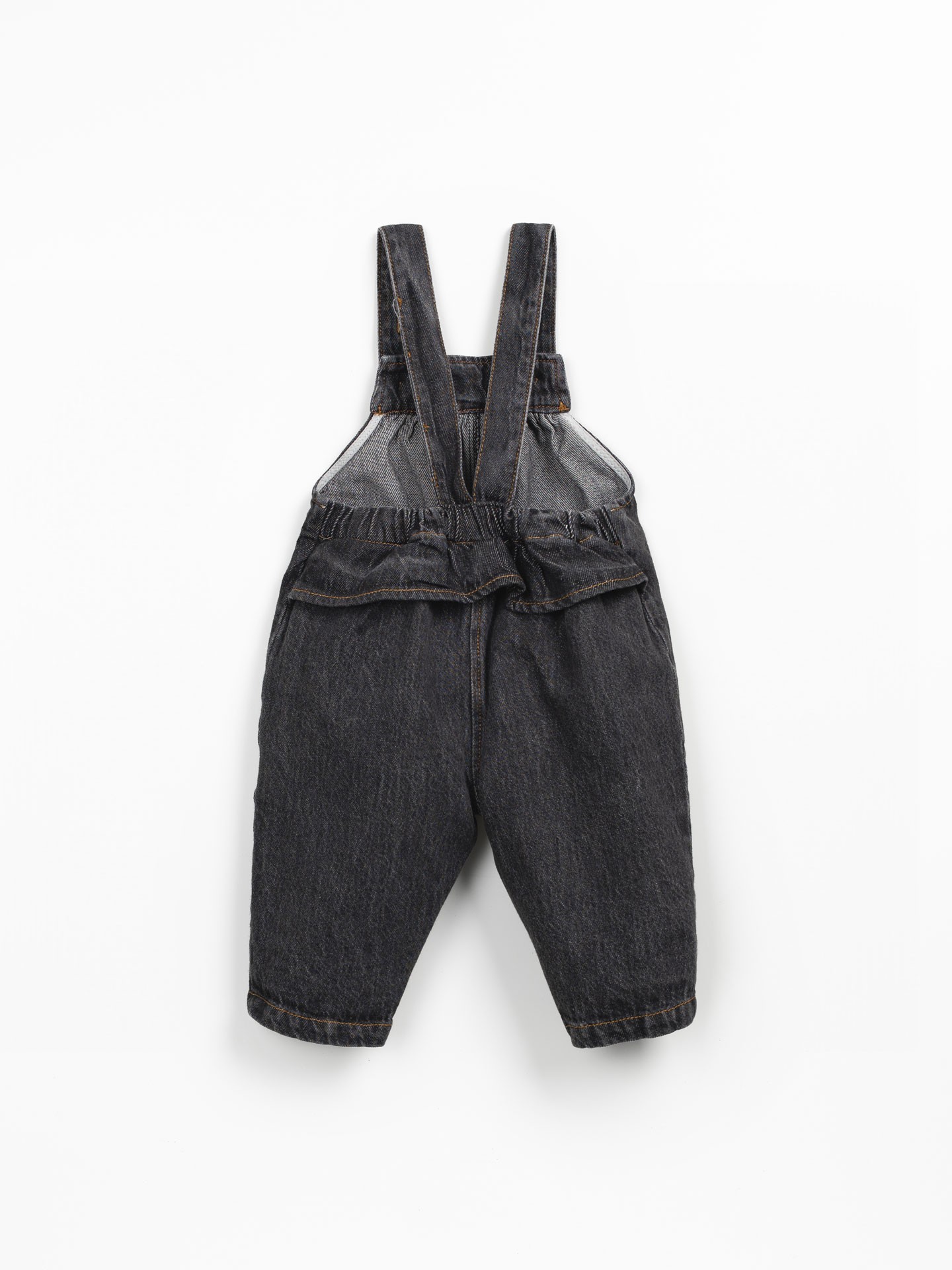 Macacão de ganga com botões de coco