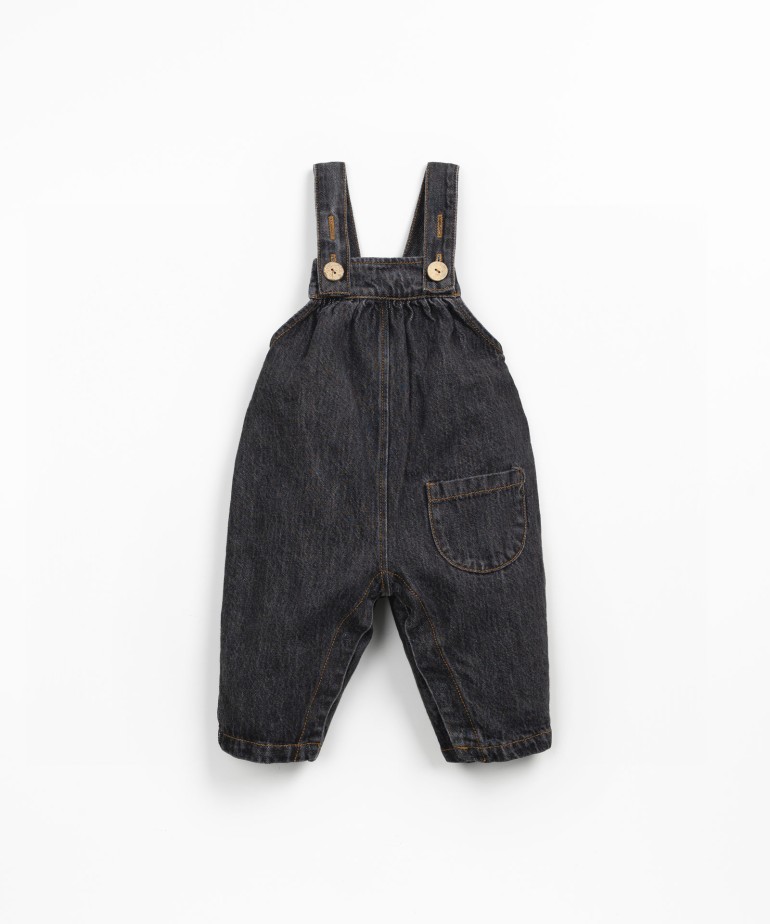 Denim jumpsuit with coconut buttons