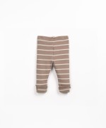 Leggings made with a mix of natural fibers and recycled fibers