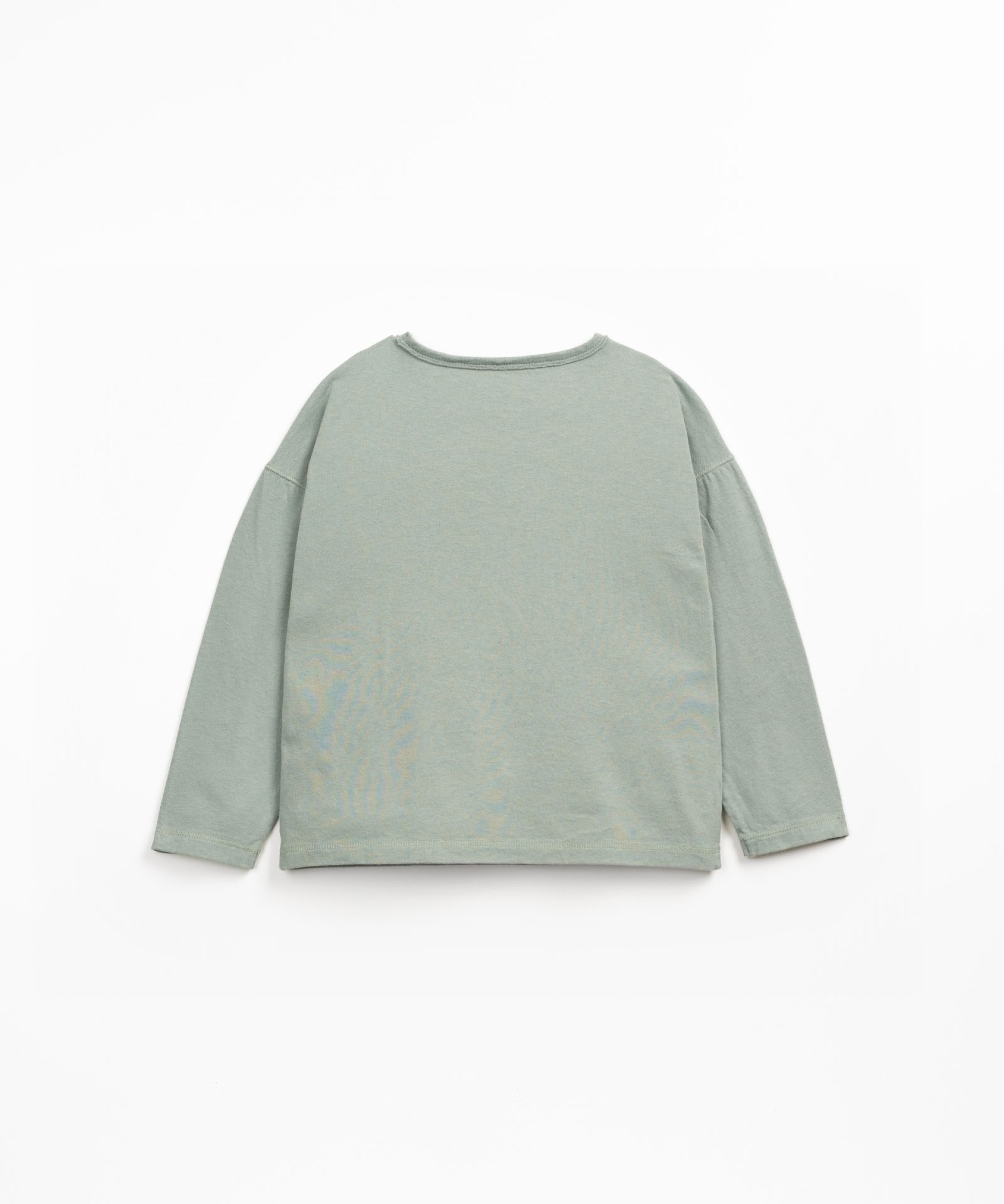T-shirt with chest pocket