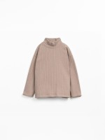 Ribbed knit t-shirt with a blend of natural and recycled fibers