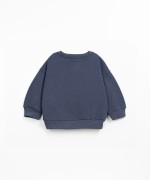 Sweatshirt with recycled fibers