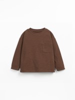 T-shirt with chest pockets