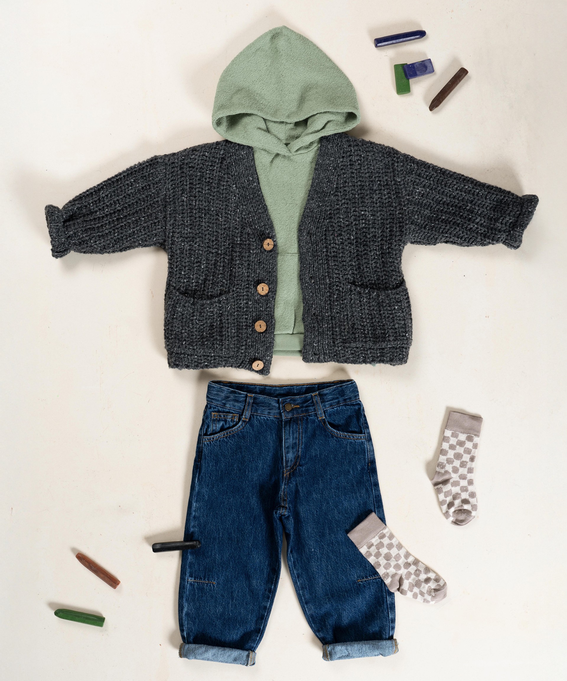 Sweatshirt with a blend of natural fibers and recycled fibers