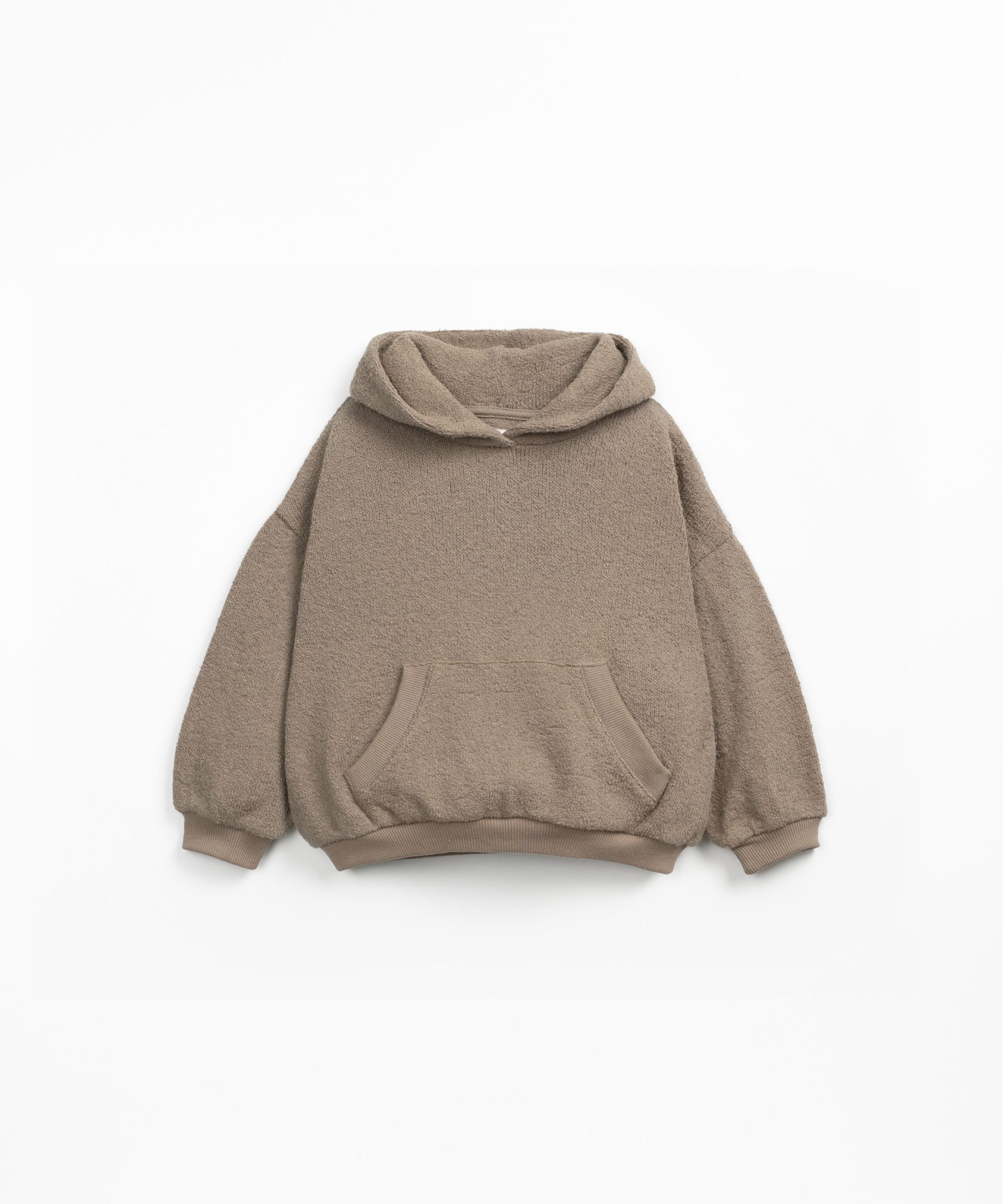 Sweater made with a blend of natural fibers and recycled fibers