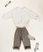 Sweater with a blend of natural and recycled fibers